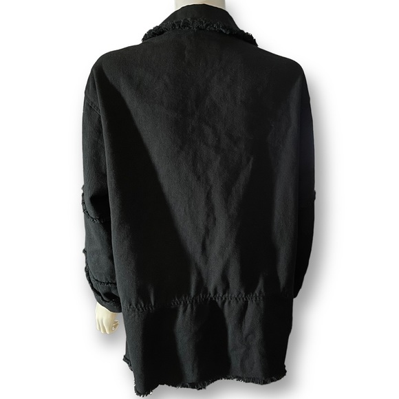 ZARA Black Frayed Raw Edge Oversized Denim Utility Trucker Shacket Jacket Coat M - Picture 4 of 7